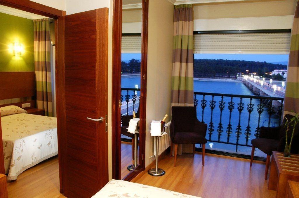 Hotel Puente De La Toja O Grove Esterno foto